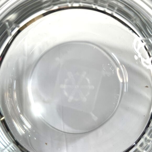 CROWN ROYAL floating crown on pillow 3D Hologram Rocks whiskey Glass set of 2 - Picture 7 of 16